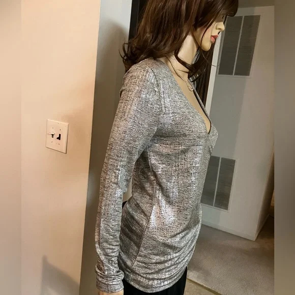 Trouve Metallic Silver Rouched Top - Silk Foil Nordstrom Small New with Tags - Picture 6 of 16